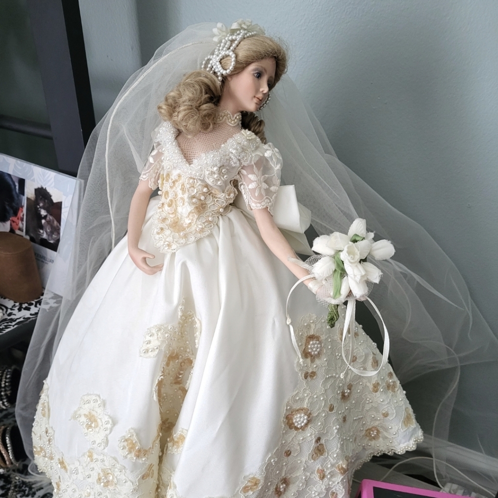 Beautiful Porcelain Bride doll(Melody)by Ashton Drake 1997 with stand
